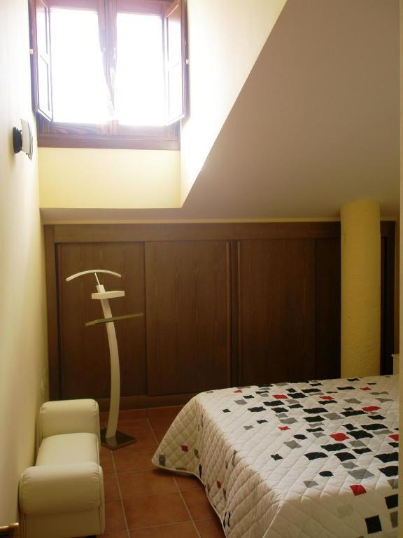 Apartamentos Alameda Siguenza Rum bild